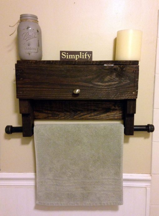 Pallet Towel Rack Shelf