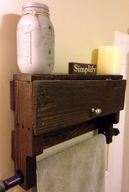 Pallet Towel Rack Shelf - Image 3